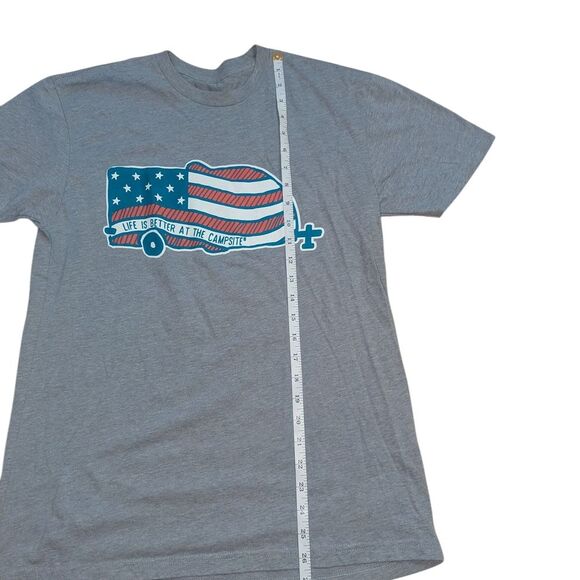 🛍️Gray T-Shirt with American Flag Camper Graphic Summer Time Tee - Picture 2 of 3